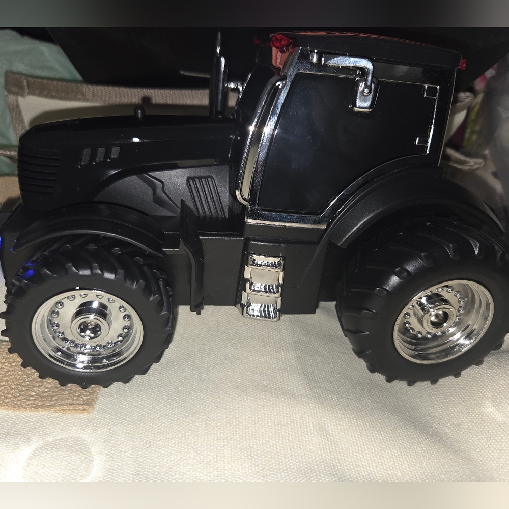 Black and Silver Portable Speaker